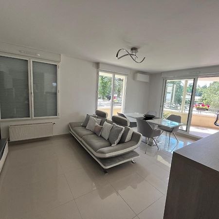 Appartement Entierement Equipe Charbonnières-les-Bains Buitenkant foto