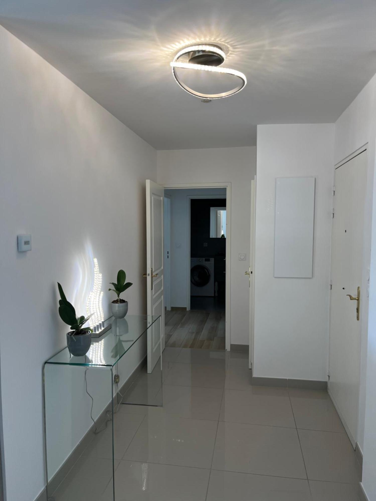 Appartement Entierement Equipe Charbonnières-les-Bains Buitenkant foto